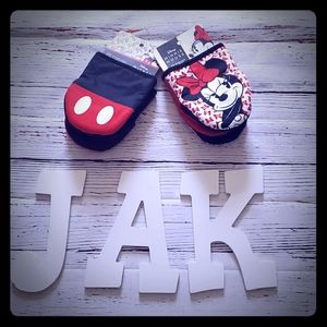 🆕️ DISNEY MICKEY & MINNIE KITCHEN MITTS BUNDLE